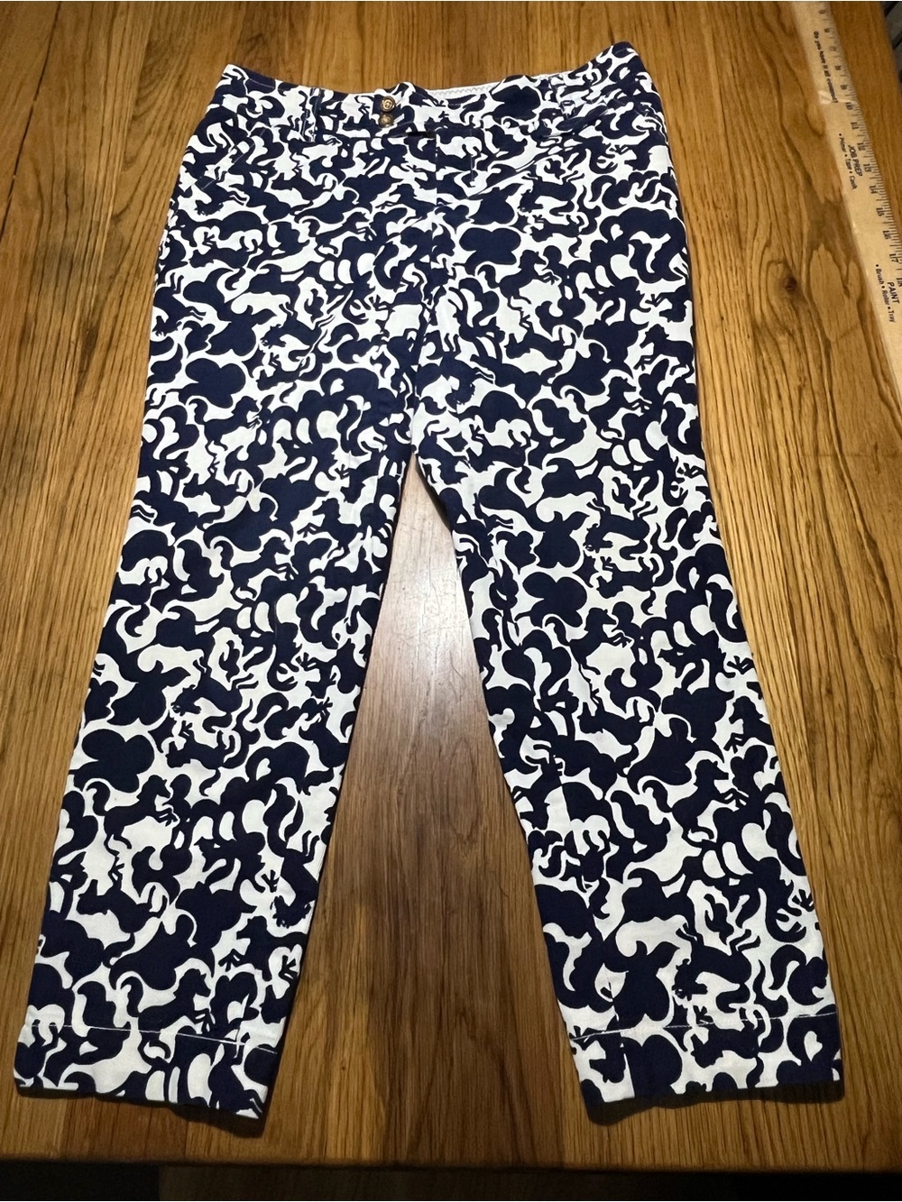Lilly Pulitzer "Horse of Course" Palm Beach Fit Capri Pants Size 6 Navy & White